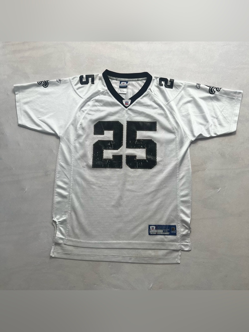 VTG Reebok Reggie Bush New Orleans Saints Football Jersey Youth Size XL 25White